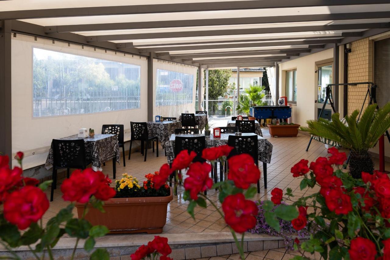 Hotel Belvedere Порто-Сант'Эльпидио Экстерьер фото